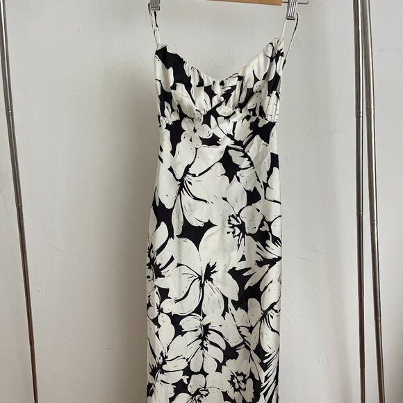 SILKY ZARA BLACK & WHITE FLORAL TIE BACK STRAPPY SUMMER DRESS - Picture 1 of 7